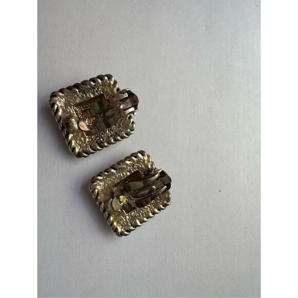 Vintage Womens Chunky Silver Gold Tone Braided Embossed Square Clip On Earrings - Picture 3 of 4